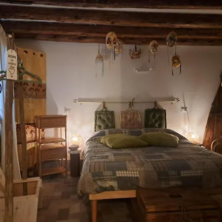 Kristj's Art Apartment